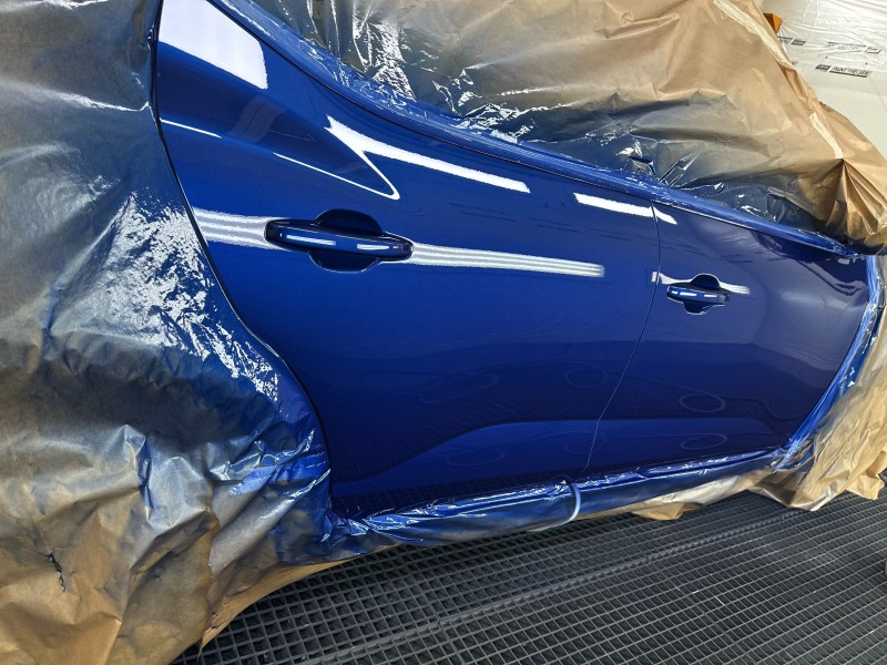  Peinture latérale droit Dacia Sandero, acte de vandalisme